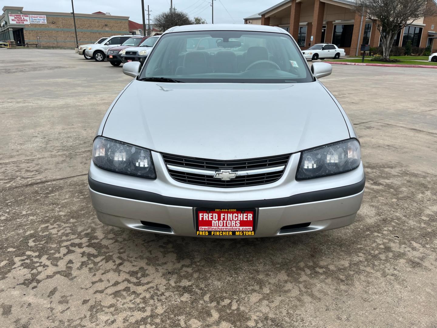 2005 SILVER /gray Chevrolet Impala Base (2G1WF52E459) with an 3.4L V6 OHV 12V engine, 4-Speed Automatic Overdrive transmission, located at 14700 Tomball Parkway 249, Houston, TX, 77086, (281) 444-2200, 29.928619, -95.504074 - Photo#1